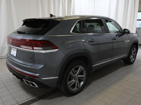Used 2024 Volkswagen Atlas Cross Sport SEL R-Line AWD/4WD image 14