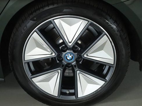 Used 2023 BMW i4 eDrive40 RWD image 39