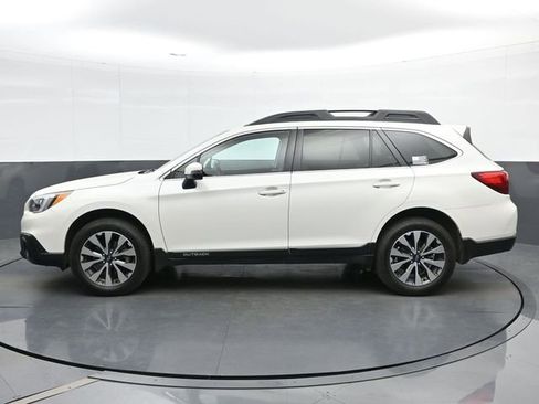 Used 2017 Subaru Outback 2.5i Limited image 5