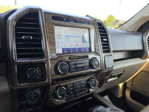 Used 2019 Ford F150 Lariat w/ Trailer Tow Package AWD/4WD image 25