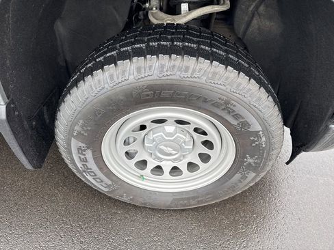 Used 2025 Chevrolet Silverado 1500 W/T w/ WT Value Package image 13