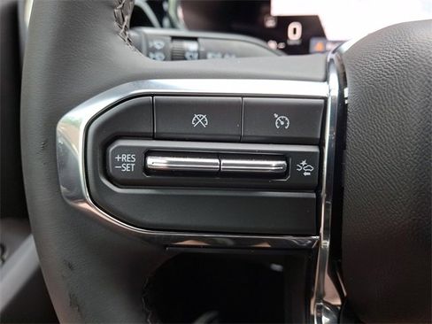 New 2026 GMC Canyon Elevation w/ Convenience Package image 14