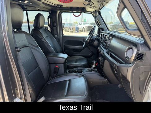Used 2022 Jeep Gladiator Sport AWD/4WD image 34