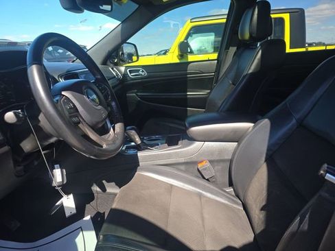 Used 2020 Jeep Grand Cherokee Altitude image 5
