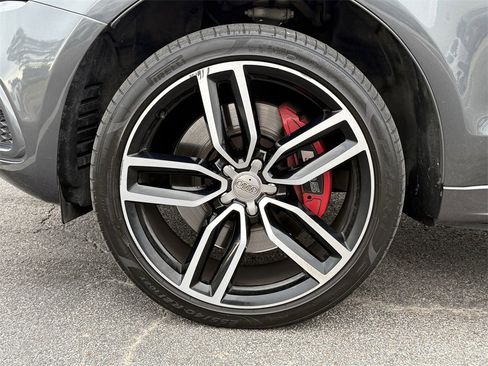 Used 2017 Audi SQ5 Premium Plus w/ Technology Package image 9
