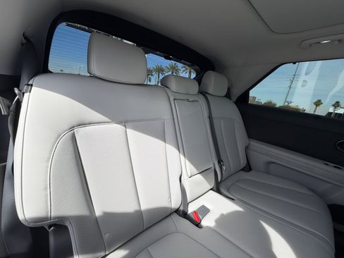 Used 2025 Hyundai Ioniq 5 Limited image 18