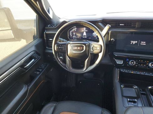 Used 2024 GMC Sierra 2500 AT4 w/ AT4 Premium Plus Package AWD/4WD image 13
