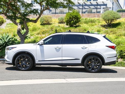 Used 2023 Acura MDX SH-AWD w/ Technology Package image 3