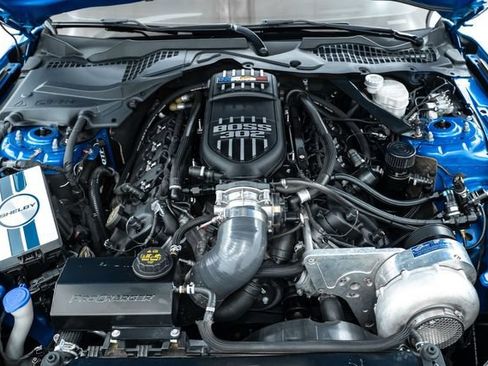 Used 2019 Ford Mustang Shelby GT350R w/ GT350R Equipment Group 920A RWD image 39