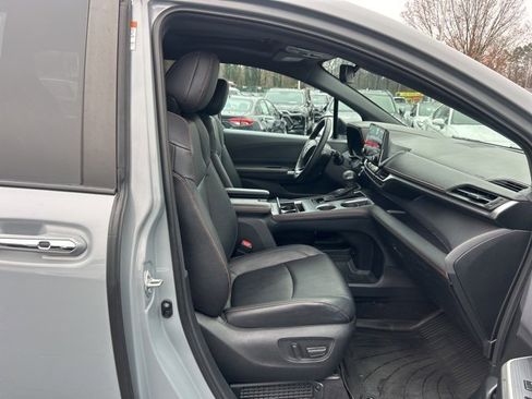 Used 2023 Toyota Sienna XSE image 18