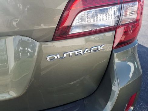 Used 2016 Subaru Outback 2.5i Limited image 31