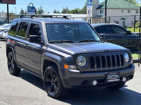 Used 2015 Jeep Patriot Sport w/ Power Value Group FWD image 12