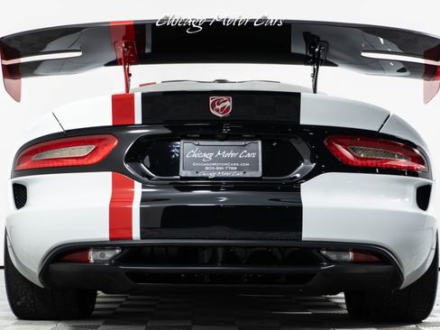 Used 2016 Dodge Viper ACR image 9
