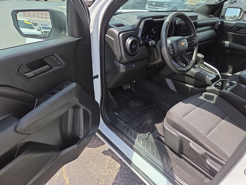 Used 2024 Chevrolet Colorado W/T w/ WT Convenience Package AWD/4WD image 21