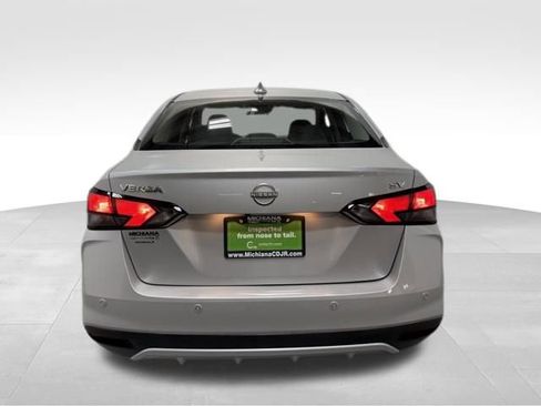 Used 2023 Nissan Versa SV image 8