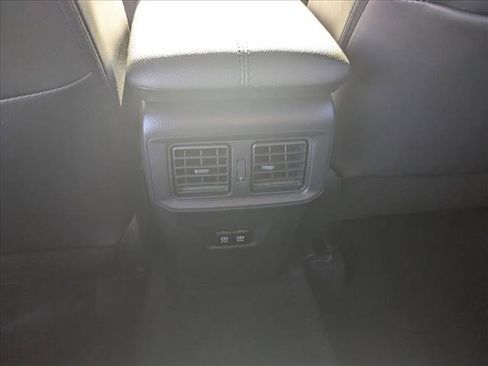 Used 2020 Toyota RAV4 Limited image 16