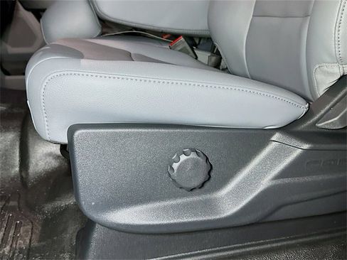 New 2025 Ford F550 4x4 Supercab Super Duty image 13