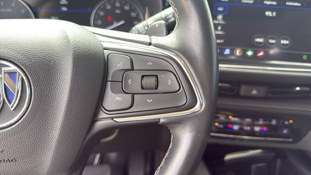 Used 2023 Buick Envision Essence FWD image 27