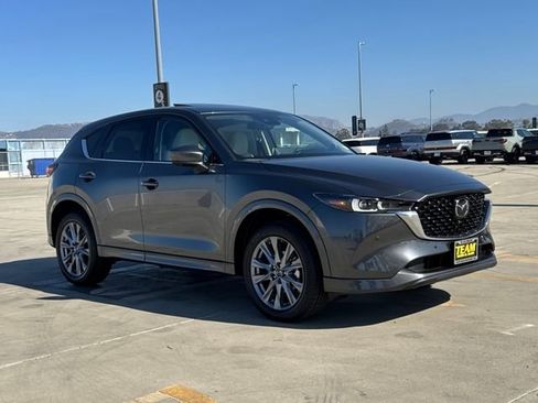 New 2025 MAZDA CX-5 AWD 2.5 S w/ Premium Plus Pkg image 7