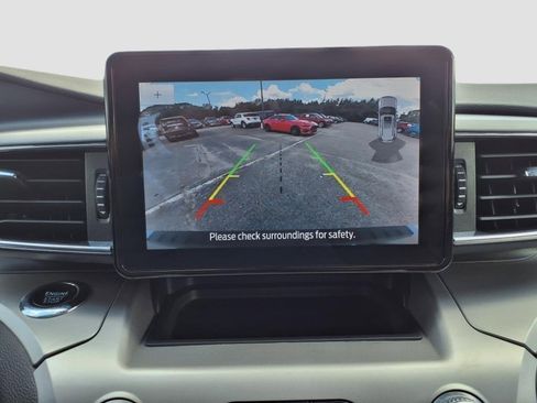 Certified 2022 Ford Explorer XLT w/ Equipment Group 202A image 26