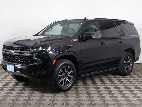 Used 2021 Chevrolet Tahoe Z71 w/ Luxury Package AWD/4WD image 12