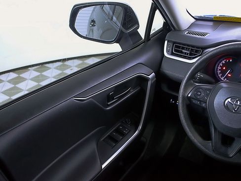 Used 2024 Toyota RAV4 LE image 19