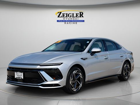 Certified 2026 Hyundai Sonata SEL FWD image 3