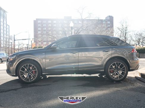 Used 2020 Audi Q8 Prestige w/ Prestige Package image 4