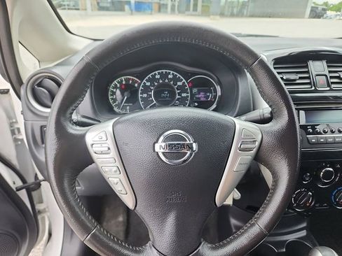 Used 2015 Nissan Versa Note SV FWD image 12