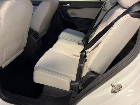 Certified 2021 Volkswagen Tiguan SE R-Line FWD image 16