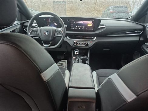 Certified 2024 Buick Envista Preferred w/ Convenience I Package image 10