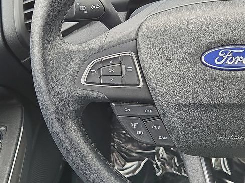 Used 2021 Ford EcoSport Titanium AWD/4WD image 18
