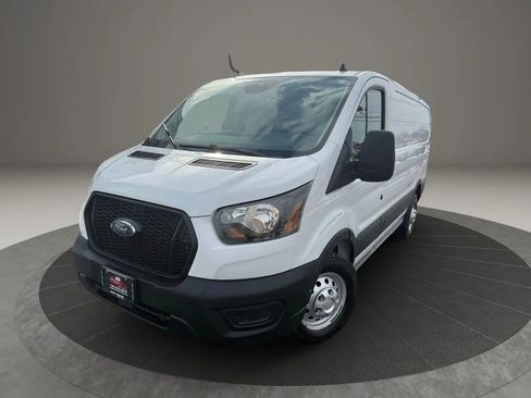 Used 2022 Ford Transit 250 Low Roof AWD image 2