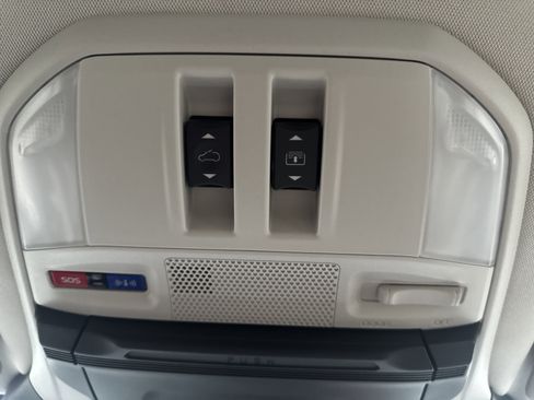 New 2026 Subaru Ascent Limited image 25