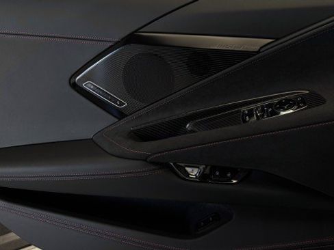 Used 2023 Chevrolet Corvette Stingray Premium Cpe w/ Z51 Performance Package image 11