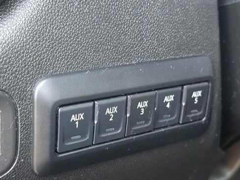 Used 2024 Chevrolet Silverado 3500 W/T AWD/4WD image 5