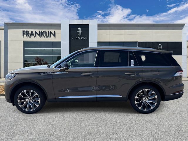 New 2025 Lincoln Aviator AWD w/ Equipment Group 101A image 4