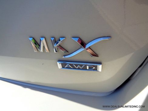 Used 2015 Lincoln MKX AWD w/ Equipment Group 102A image 5