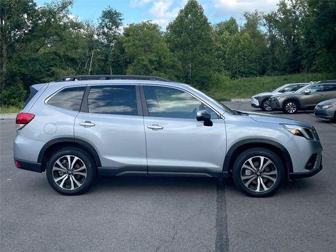Used 2023 Subaru Forester Limited AWD/4WD image 6