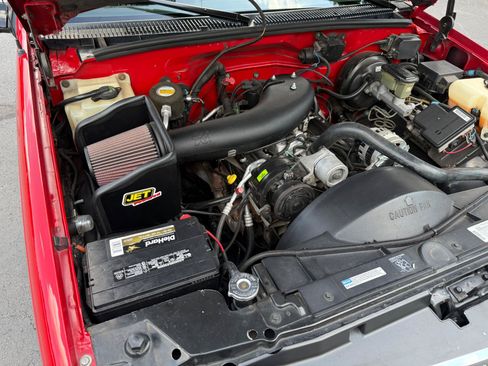 Used 1995 Chevrolet Silverado 1500 2WD Regular Cab image 20