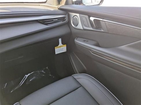 New 2026 Buick Enclave Avenir image 21