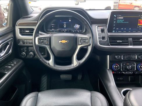 Used 2022 Chevrolet Tahoe LT w/ Luxury Package image 5