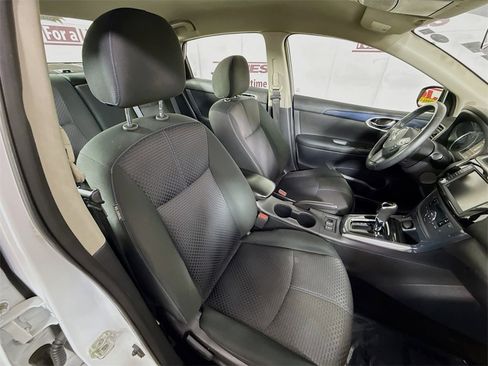 Used 2019 Nissan Sentra SR image 30