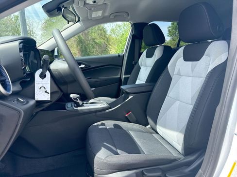 New 2026 Chevrolet Trax LS w/ LS Convenience Package FWD image 13
