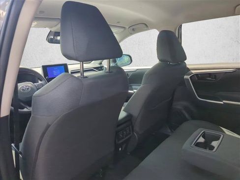 Used 2025 Toyota RAV4 LE FWD image 18