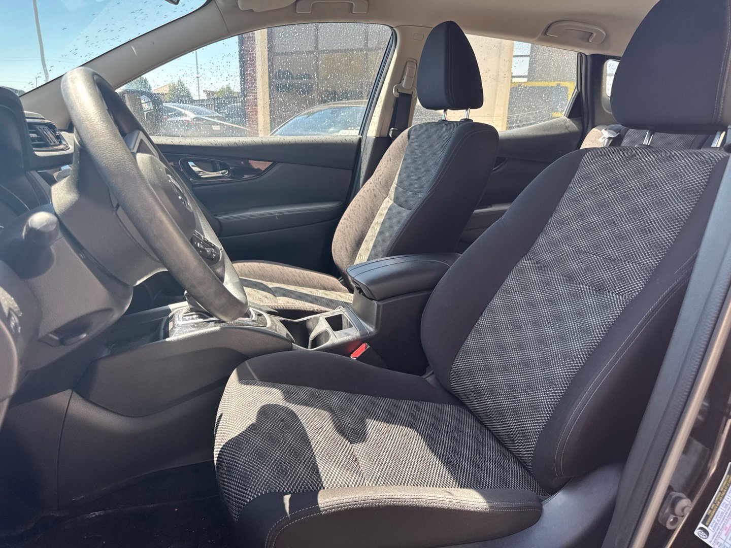 Used 2020 Nissan Rogue Sport SV AWD/4WD image 17