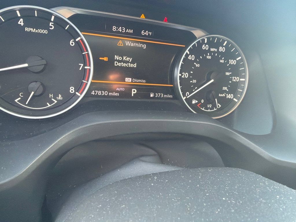 Used 2025 Nissan Rogue SV AWD/4WD image 12