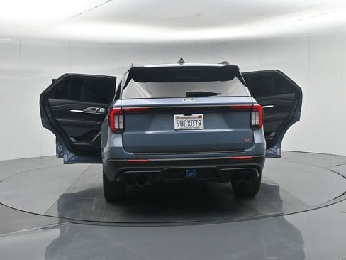 Used 2025 Ford Explorer ST w/ Sun And Sound Package AWD/4WD image 37