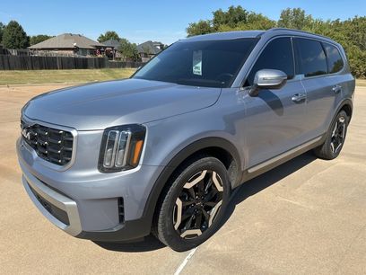 Used 2023 Kia Telluride S
