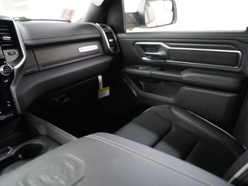 New 2026 RAM 1500 Laramie AWD/4WD image 14